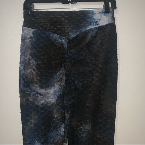NWT Anti Cellulite Tie Dye Leggings - Picture 2 of 12